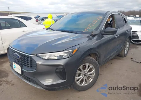 2023 Ford Escape Active z USA, uszkodzony, nr VIN 1FMCU9GN6PUA45059